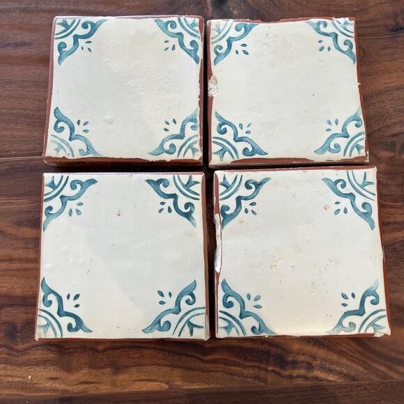 Walker Zanger Contessa Pagoda - Cobalt Tile x 4 pieces 4-5/8” - Picture 1 of 11